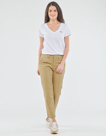 textil Dam Chinos / Carrot jeans Levi's ESSENTIAL CHINO Beige