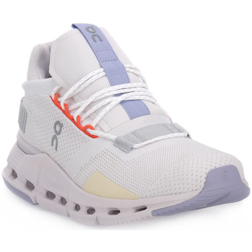 Skor Dam Sneakers On CLOUDNOVA Vit