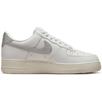 Skor Dam Sneakers Nike Air Force 1 07 W Vit