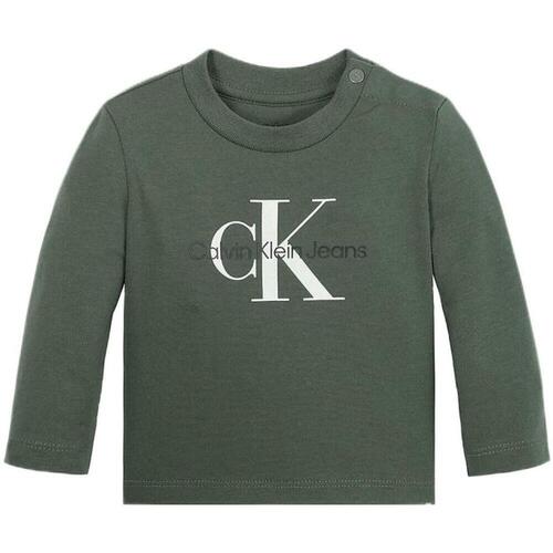 textil Pojkar Vår/höstjackor Calvin Klein Jeans  Grön